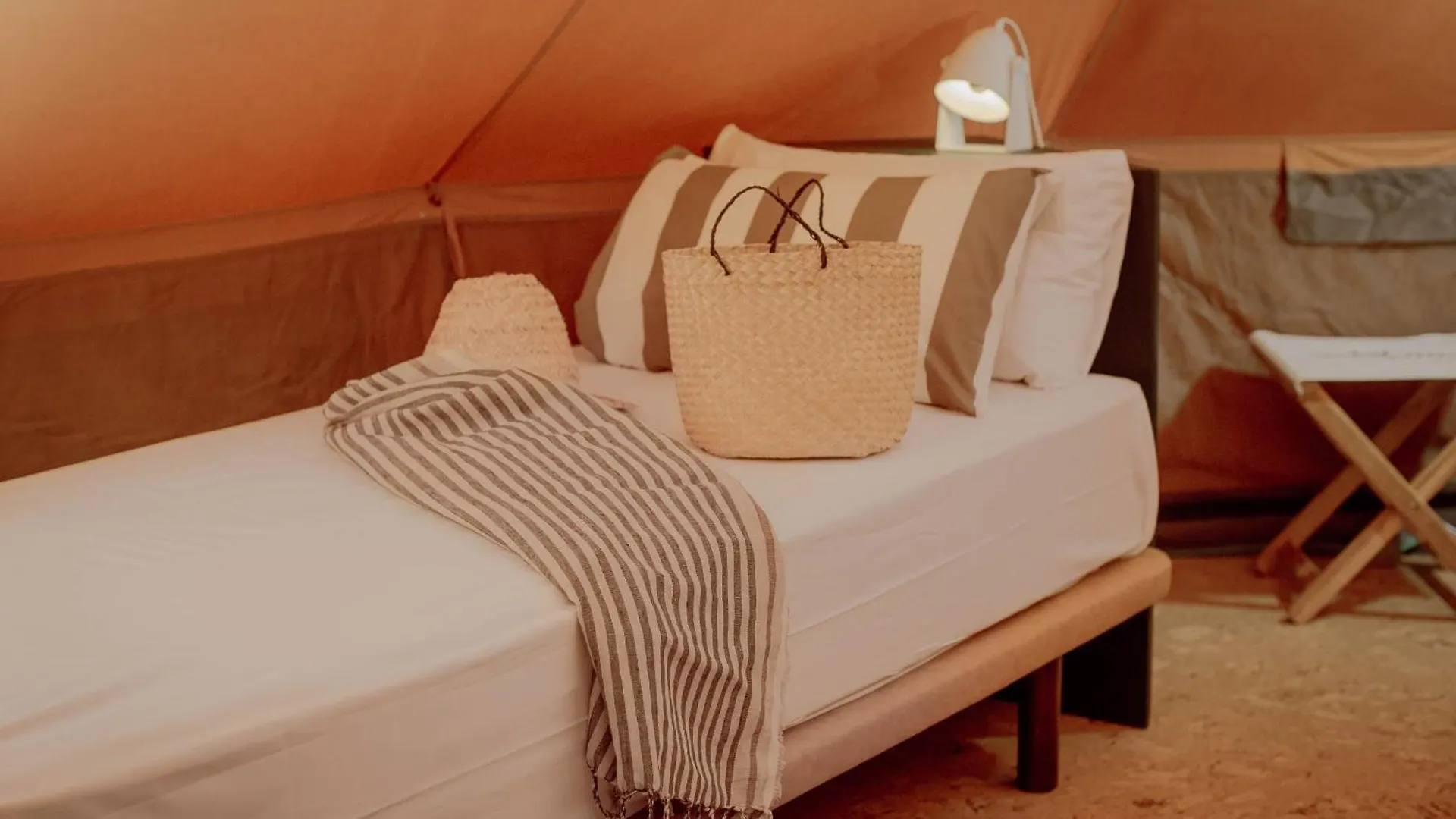 Camping 3 Estrellas Costa Brava Vall-Llobrega Campsite